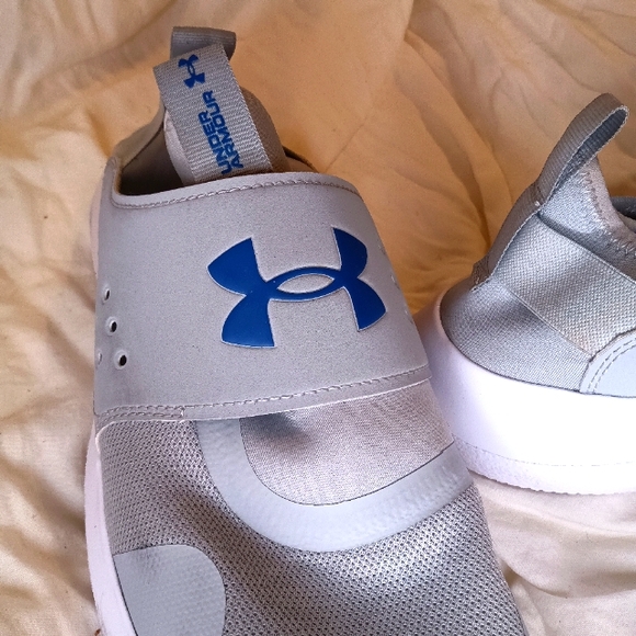 UNDER ARMOUR Mens UA Runplay Mod Gray White blue Running Shoe 12 sneakers tennis - Picture 7 of 8